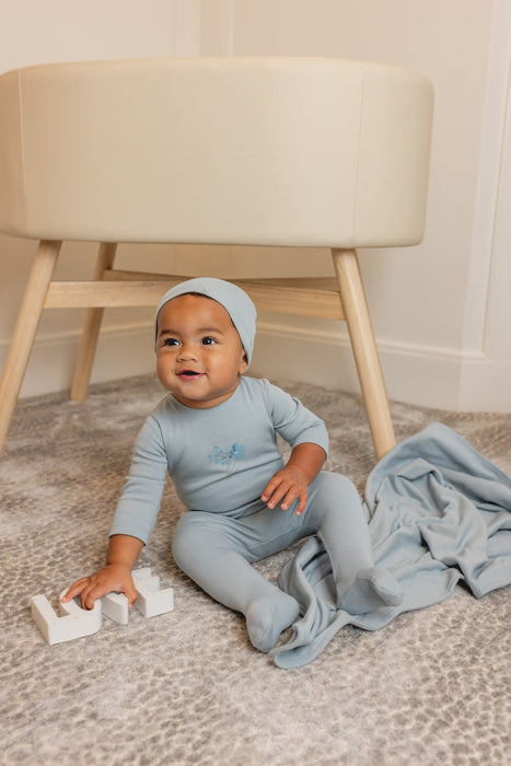 Watercolor Flower Footie and Hat sky blue Tricot Bebe