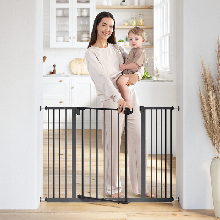COMFY CUBS BABY SAFETY GATE WITH 3 EXTENSIONS . BLACK GATE COMFY CUBS