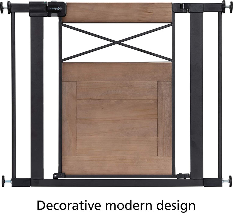 MODERN FARMHOUSE GATE