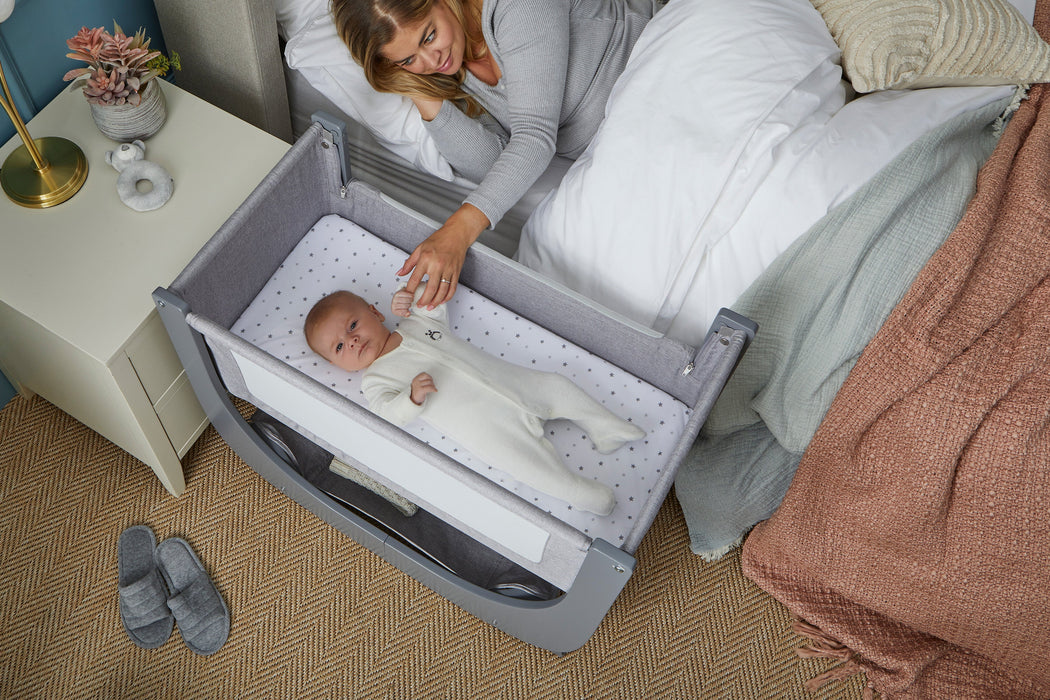 Shnuggle Air Lite Bedside Bassinet | Infant Crib | Height Adjustable Baby Bed with Mattress Cribs M4A