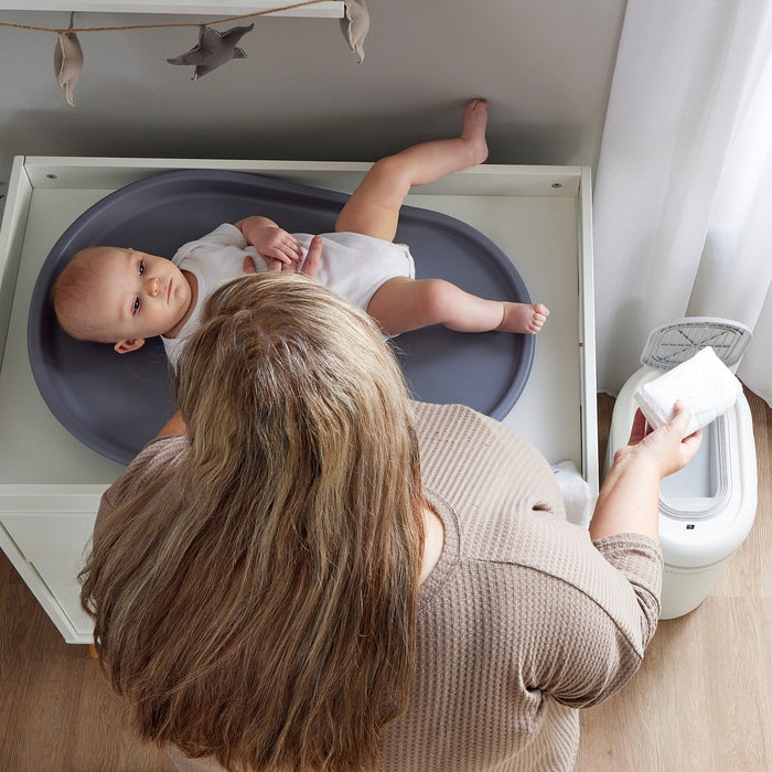 Shnuggle Eco-Touch Nappy Bin Diaper Pail + 30 Better Bag Liners Change M4A