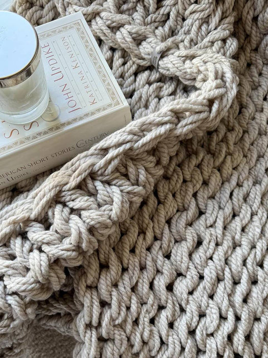 Chunky Knit Blanket in Oatmeal Anzy Home