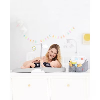 SKIP HOP NURSERY STYLE WIPE-CLEAN 16` CHANGING PAD