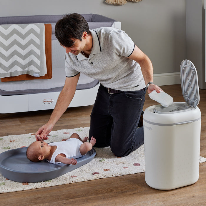 Shnuggle Eco-Touch Nappy Bin Diaper Pail + 30 Better Bag Liners Change M4A