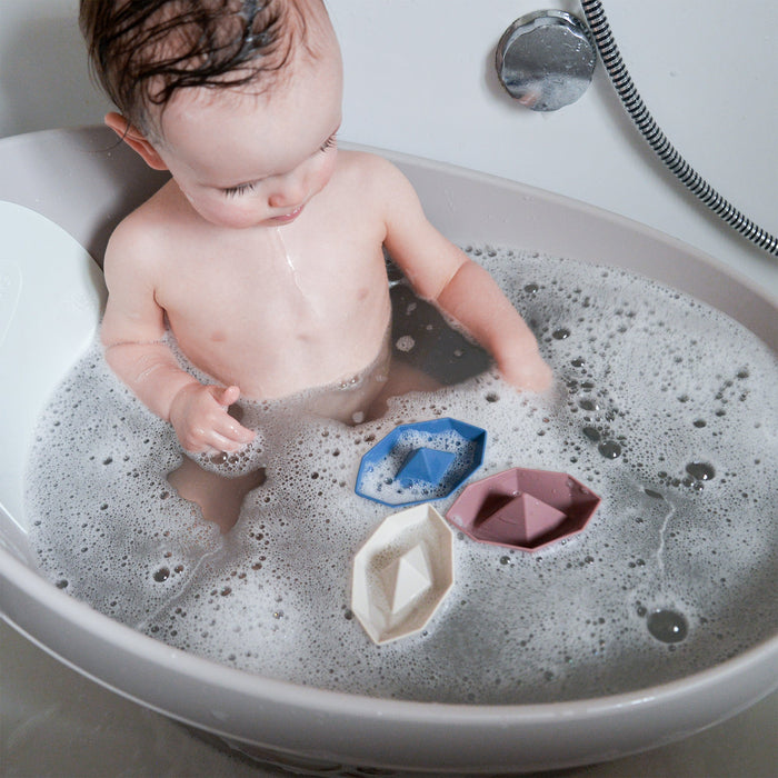 Shnuggle Bathtime Essentials Bundle | Baby Bath, Rinse Jug, Ellie Toy Scoop, Toy Boats & Squishy Changing Mat - Taupe Bath M4A