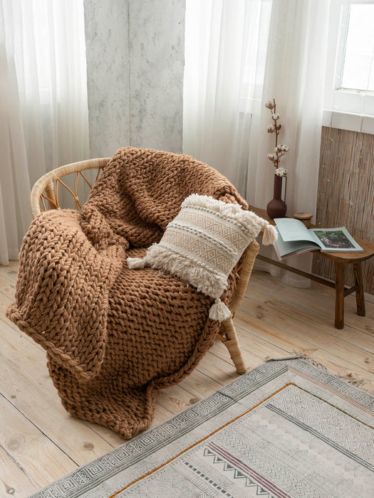 Chunky Knit Blanket in Beige Blankets Anzy Home