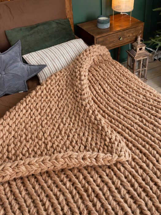 Chunky Knit Blanket in Beige Blankets Anzy Home