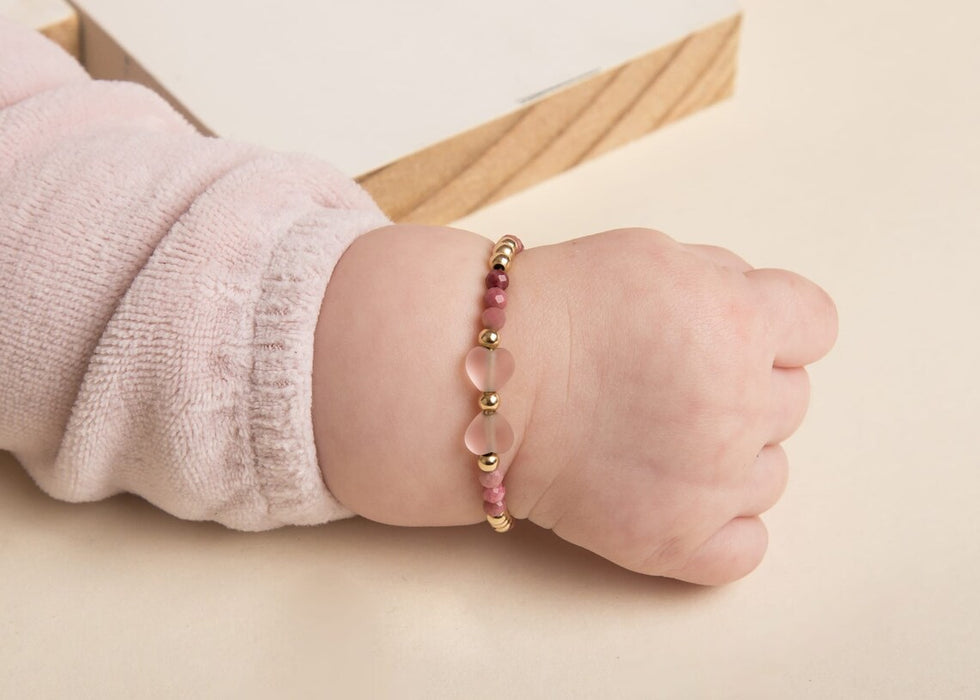 CRYSTAL DREAM MARBLEIZED ROSE BEADS WITH MINI PINK HEARTS AROUND BRACELET