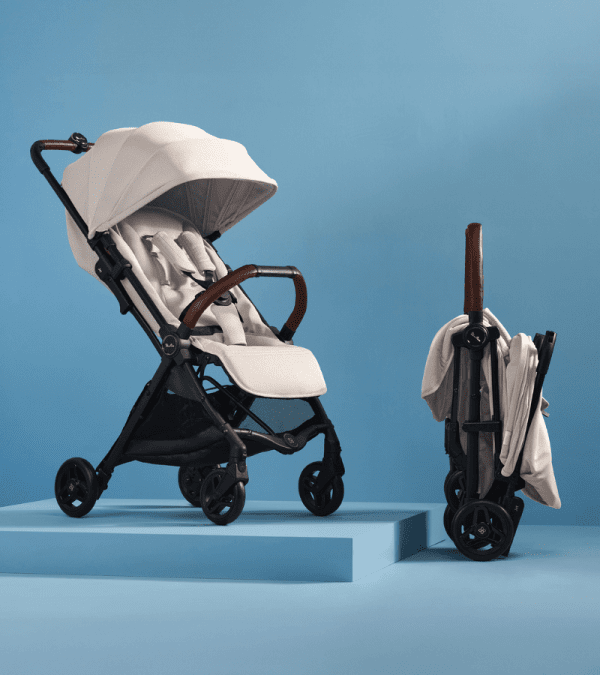 SILVER CROSS JET 5 LIGHTWEIGHT TRAVEL STROLLER