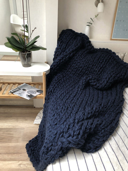 Chunky Knit Blanket in Navy Blue Anzy Home