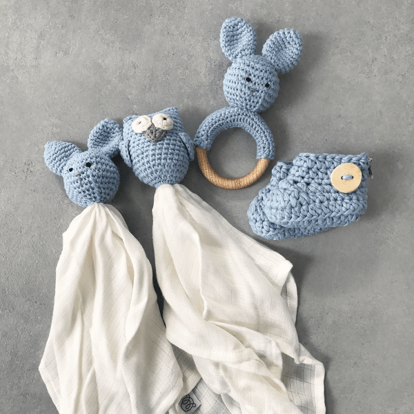 RATTLE TEETHER BUNNY CREAM