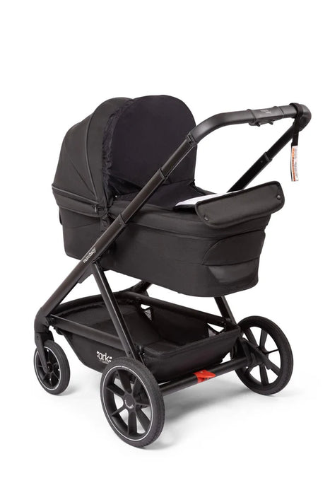 VALCO BABY ARK BASSINET . BLACK STROLLER VALCO BABY