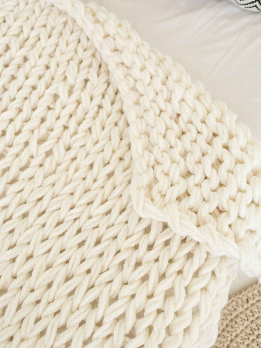 Chunky Knit Blanket in White Anzy Home