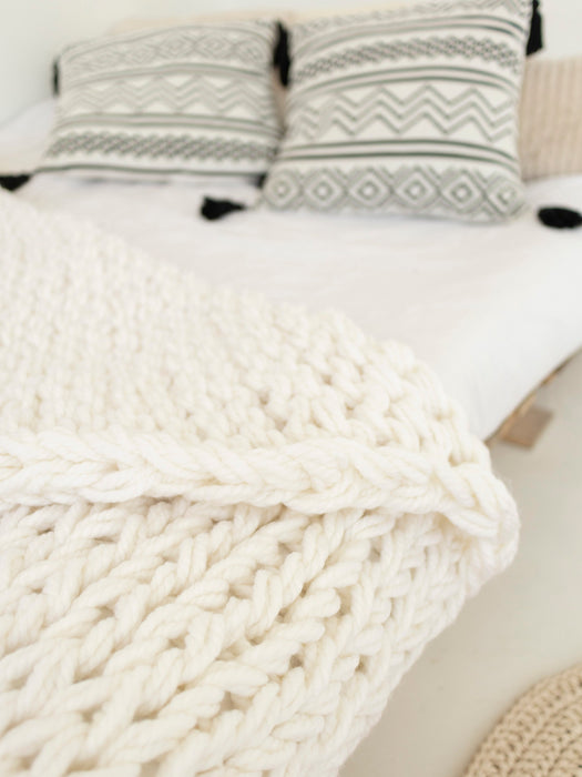Chunky Knit Blanket in White Anzy Home